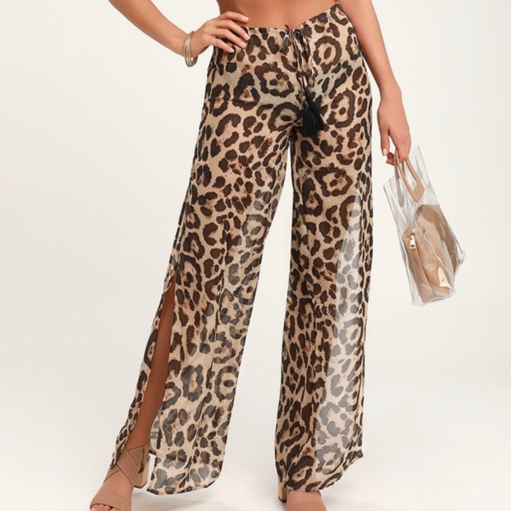 Lulu’s Sheer Cheetah CoverUp Pants size M